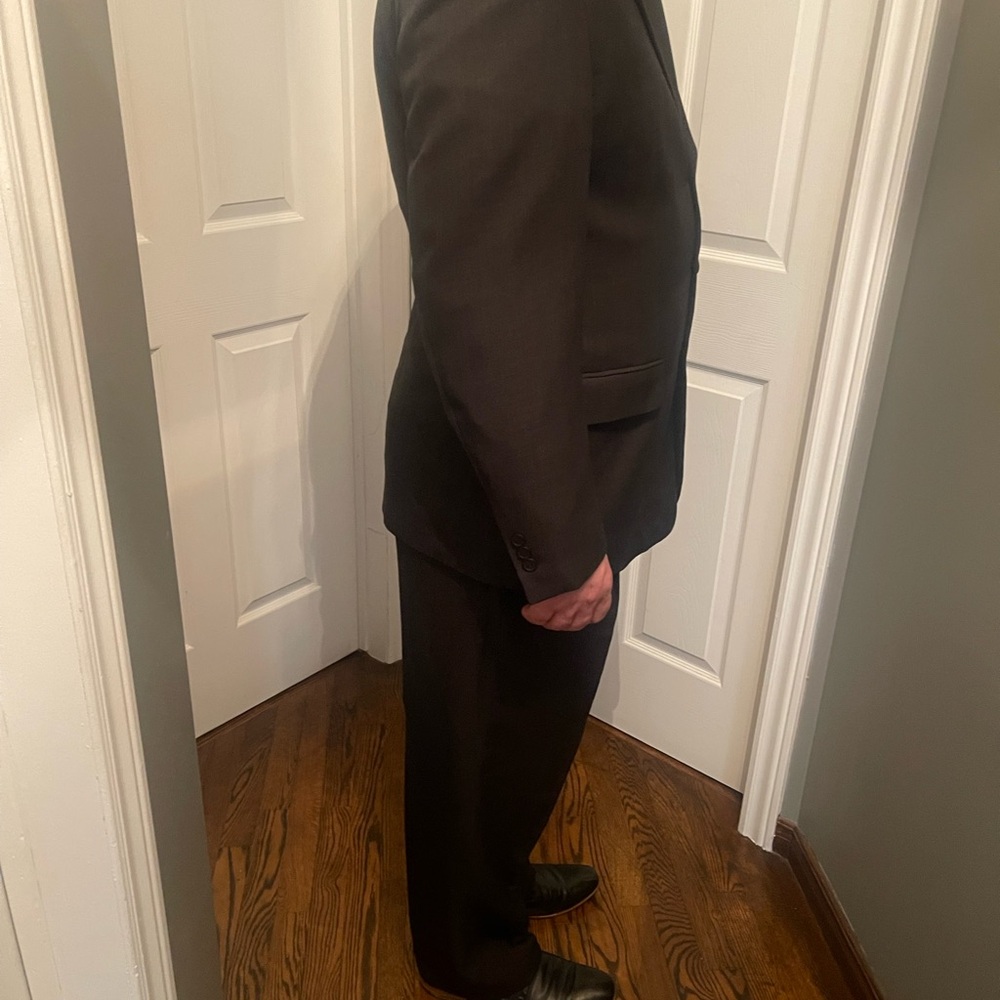 Suit - Picture 6 of 16